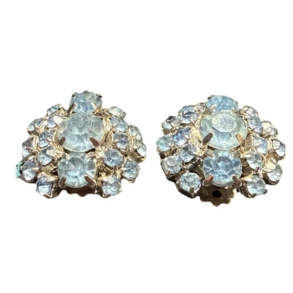 Vintage Light Blue Rhinestone Cluster Clip On Earrings J15-9